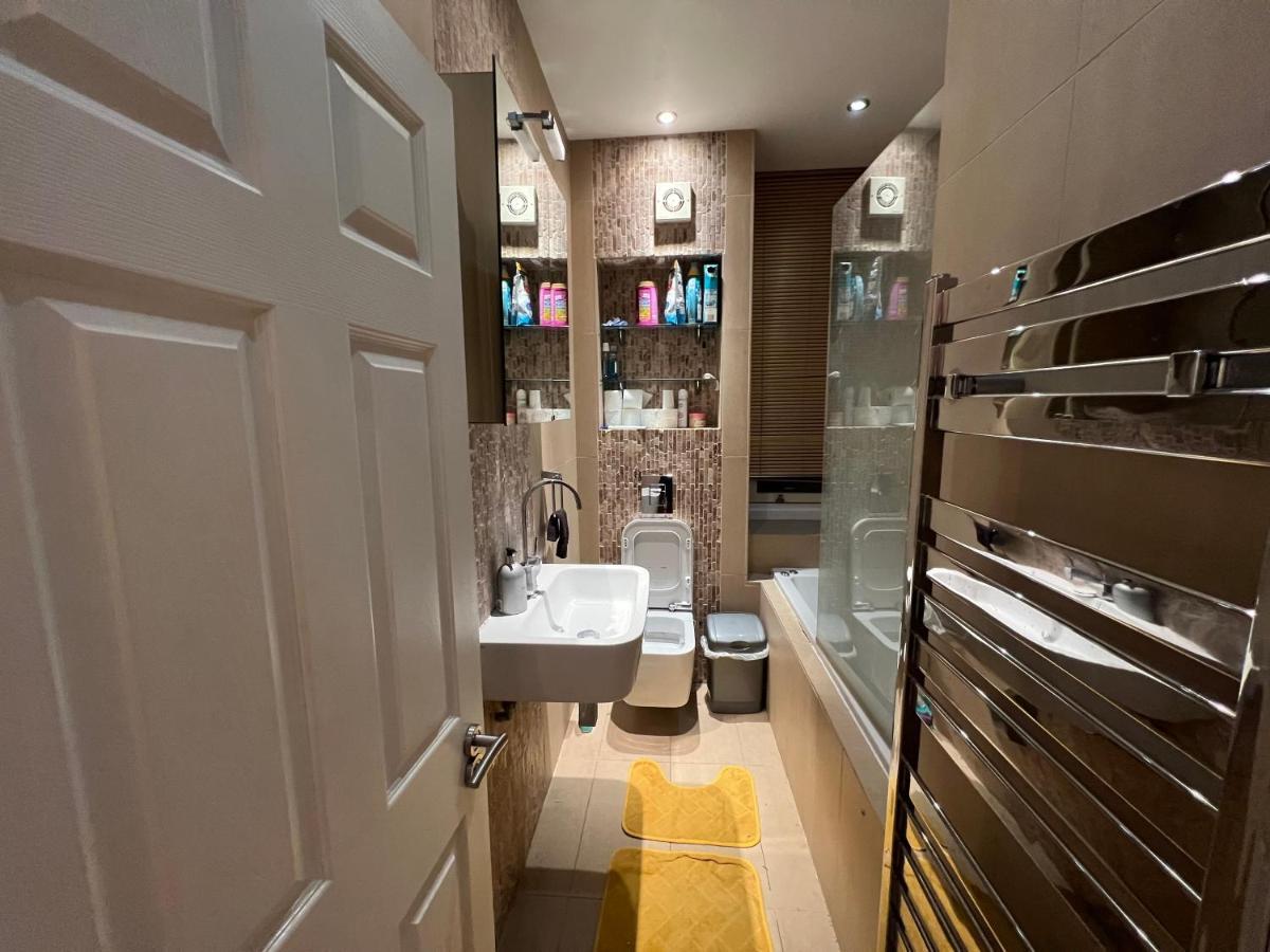 Luxury Specious In Central Casa de hóspedes *